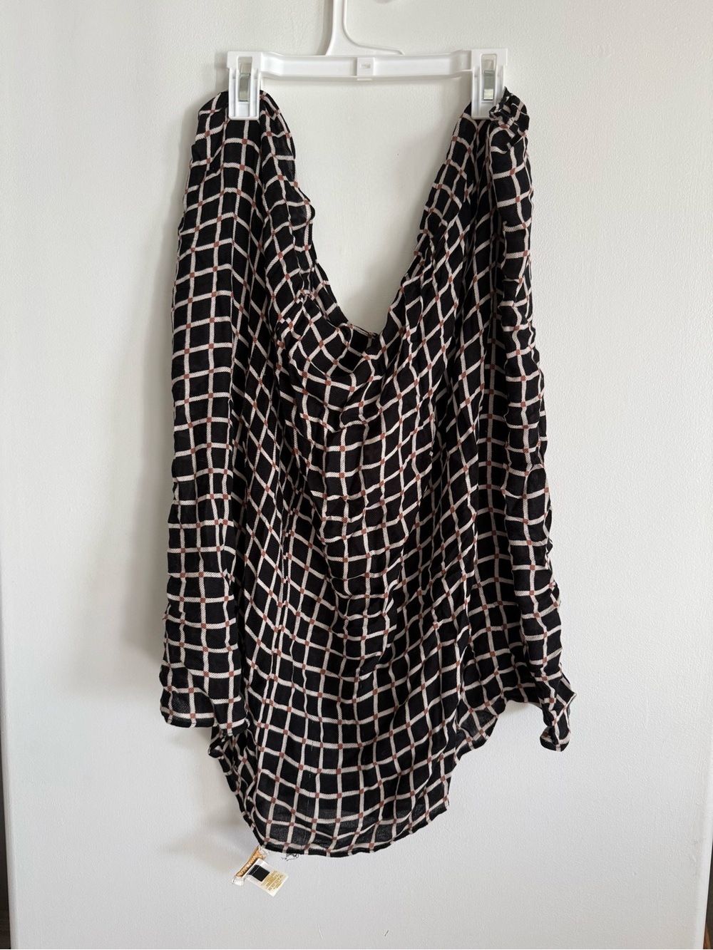 Kate Spade Infinity Scarf - Picture 5 of 5